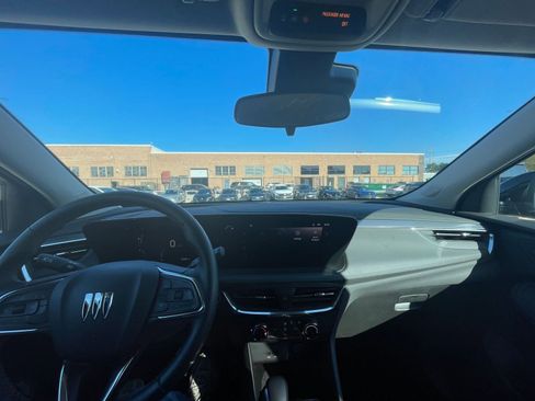 Used 2025 Buick Encore GX Preferred image 32