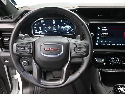 Used 2025 GMC Sierra 1500 AT4 w/ AT4 Premium Package AWD/4WD image 16