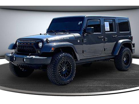 Used 2017 Jeep Wrangler Unlimited Rubicon w/ Connectivity Group AWD/4WD image 15