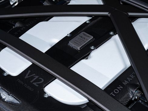 Used 2024 Aston Martin Valour image 16