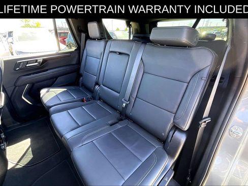 Used 2025 Chevrolet Tahoe LT AWD/4WD image 35
