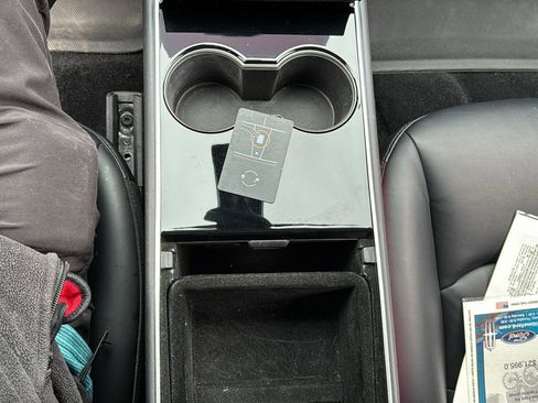 Used 2019 Tesla Model 3 Long Range image 18