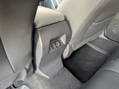 Used 2024 Subaru Crosstrek 2.5i Wilderness image 17