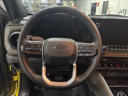 Used 2023 Chevrolet Colorado ZR2 w/ ZR2 Convenience Package III image 18