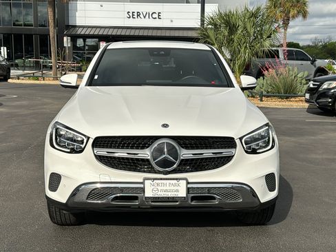 Used 2023 Mercedes-Benz GLC 300 4MATIC Coupe image 3