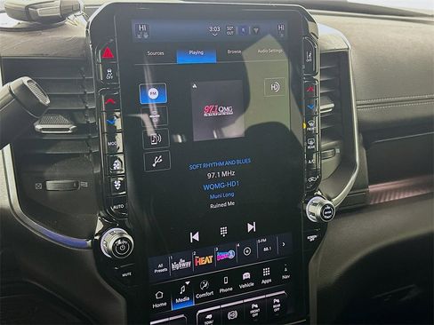 Used 2025 RAM 3500 Laramie image 17