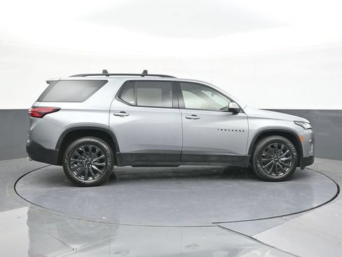 Used 2023 Chevrolet Traverse RS w/ LPO, Floor Liner Package AWD/4WD image 16