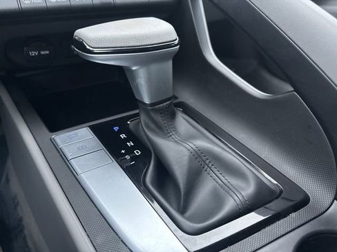 Used 2022 Hyundai Elantra SEL image 30