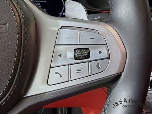 Used 2022 BMW 750i xDrive w/ Luxury Rear Seating Package image 14