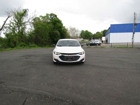 Used 2022 Chevrolet Malibu LS w/ LPO, Floor Liner Package FWD image 34