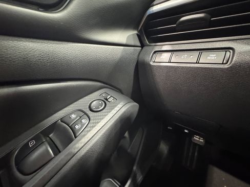 Used 2025 Nissan Altima 2.5 S FWD image 14