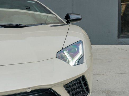 Used 2017 Lamborghini Aventador S image 36