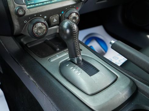 Used 2015 Chevrolet Camaro LT RWD image 32