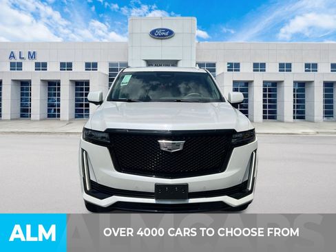 Used 2022 Cadillac Escalade Sport Platinum w/ LPO, ONYX Package image 3