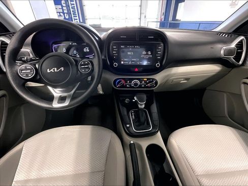 Used 2025 Kia Soul S FWD image 21