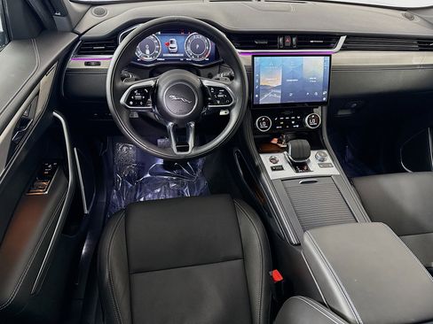 Used 2025 Jaguar F-PACE R-Dynamic S image 17
