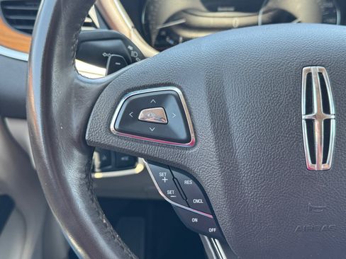 Used 2018 Lincoln MKC Select w/ Select Plus Package FWD image 22