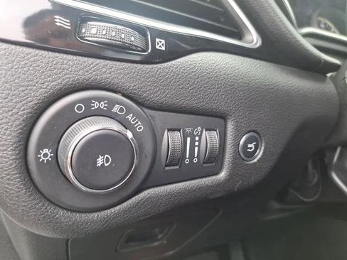 Certified 2023 Jeep Cherokee Altitude Lux image 15