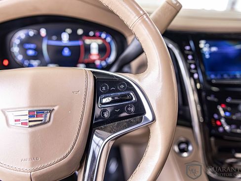 Used 2019 Cadillac Escalade ESV Platinum image 28