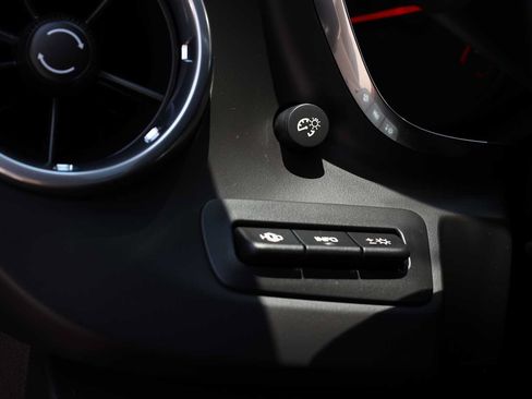 Used 2018 Chevrolet Camaro ZL1 RWD image 28