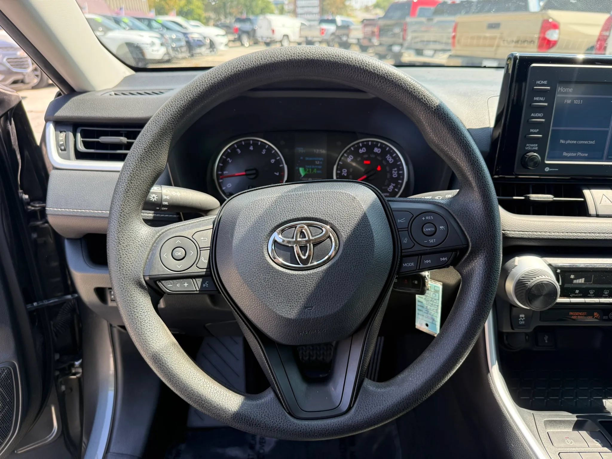 Used 2020 Toyota RAV4 LE FWD image 21