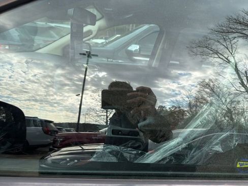 Used 2021 Ford Ranger Lariat w/ Equipment Group 501A High image 9