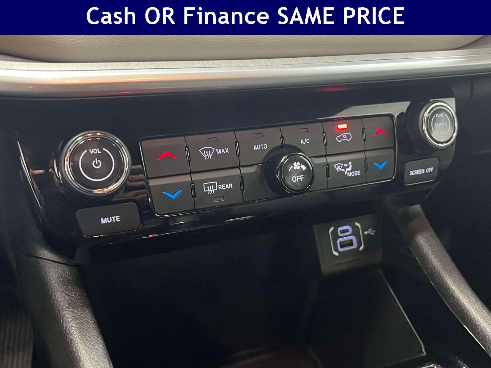 Used 2025 Jeep Compass Limited AWD/4WD image 24