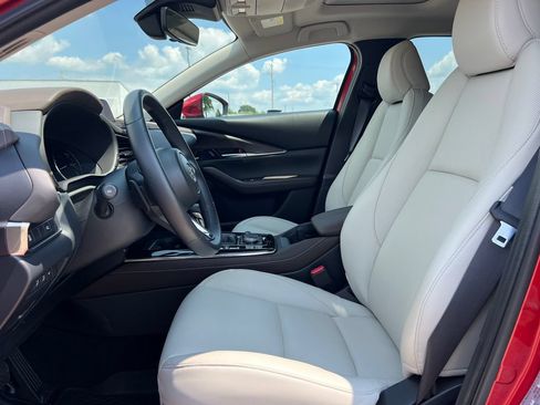 Used 2021 MAZDA CX-30 AWD 2.5 S w/ Premium Package image 4