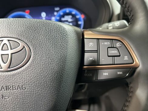 Used 2026 Toyota Grand Highlander AWD Hybrid image 23