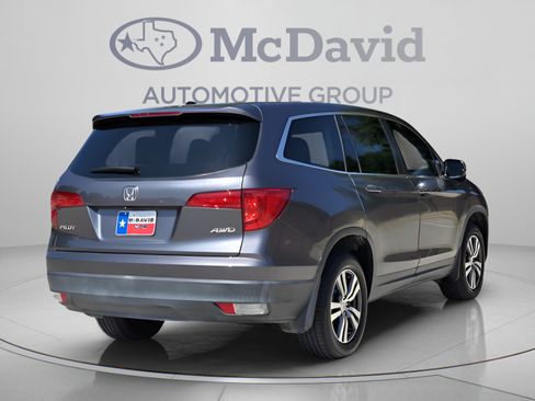 Used 2017 Honda Pilot EX image 6