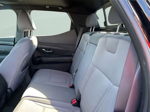 Used 2023 Hyundai Santa Cruz SEL Premium w/ Cargo Package AWD/4WD image 17