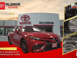 Certified 2022 Toyota Camry SE image 1