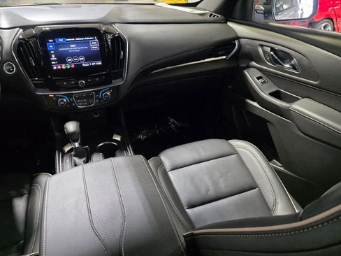 Used 2023 Chevrolet Traverse Premier w/ Redline Edition FWD image 18