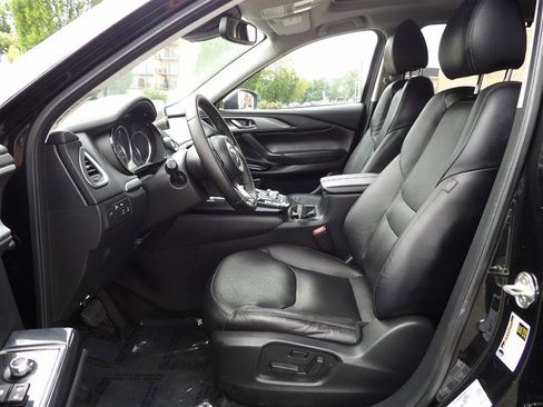 Used 2017 MAZDA CX-9 Touring image 11