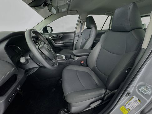 Used 2024 Toyota RAV4 LE image 19