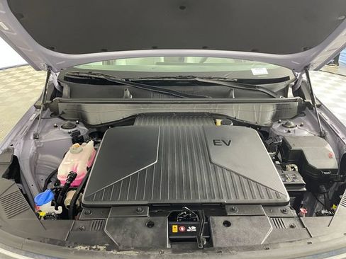 Certified 2024 Hyundai Kona SEL FWD image 22