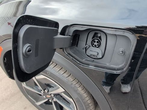 New 2026 Chevrolet Equinox EV LT image 30