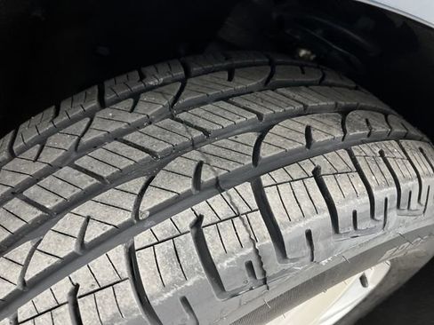 Used 2022 Ford Edge SEL w/ Convenience Package image 40