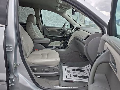 Used 2016 Chevrolet Traverse LTZ AWD/4WD image 45