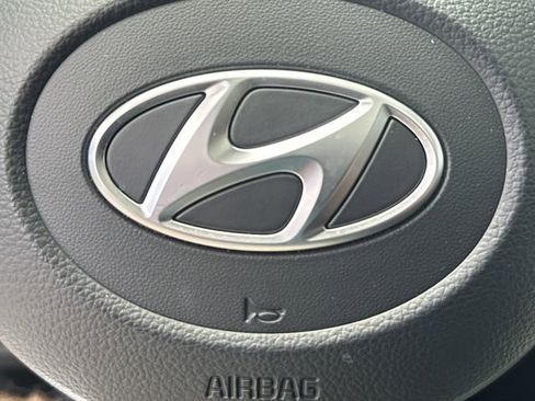 Used 2023 Hyundai Palisade Limited AWD/4WD image 25