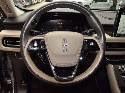 Used 2023 Lincoln Aviator Reserve w/ Equipment Group 201A AWD/4WD image 23