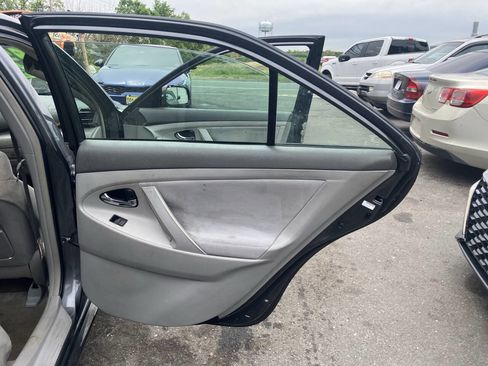 Used 2007 Toyota Camry LE FWD image 21