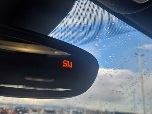 Used 2018 BMW M2 image 30