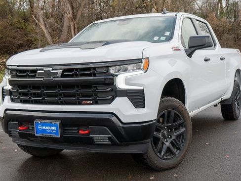 Used 2024 Chevrolet Silverado 1500 LT Trail Boss image 1