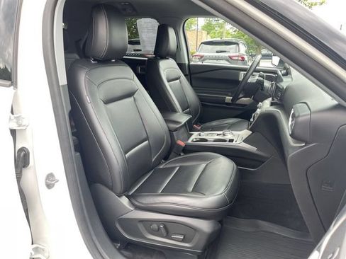 Certified 2023 Ford Explorer XLT w/ Equipment Group 202A AWD/4WD image 20