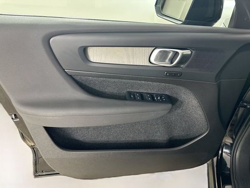 Used 2026 Volvo XC40 B5 Plus AWD/4WD image 16