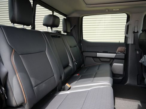 New 2026 Ford F250 Lariat w/ Black Appearance Package AWD/4WD image 15