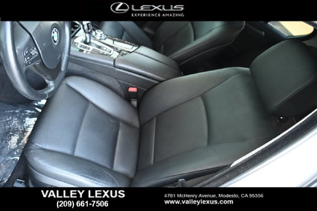 Used 2012 BMW 528i xDrive Sedan AWD/4WD image 13
