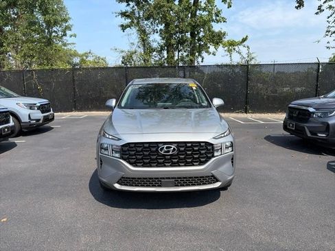Used 2023 Hyundai Santa Fe SE AWD/4WD image 2