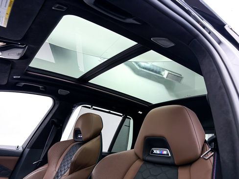 Used 2021 BMW X5 M w/ Competition Package AWD/4WD image 5